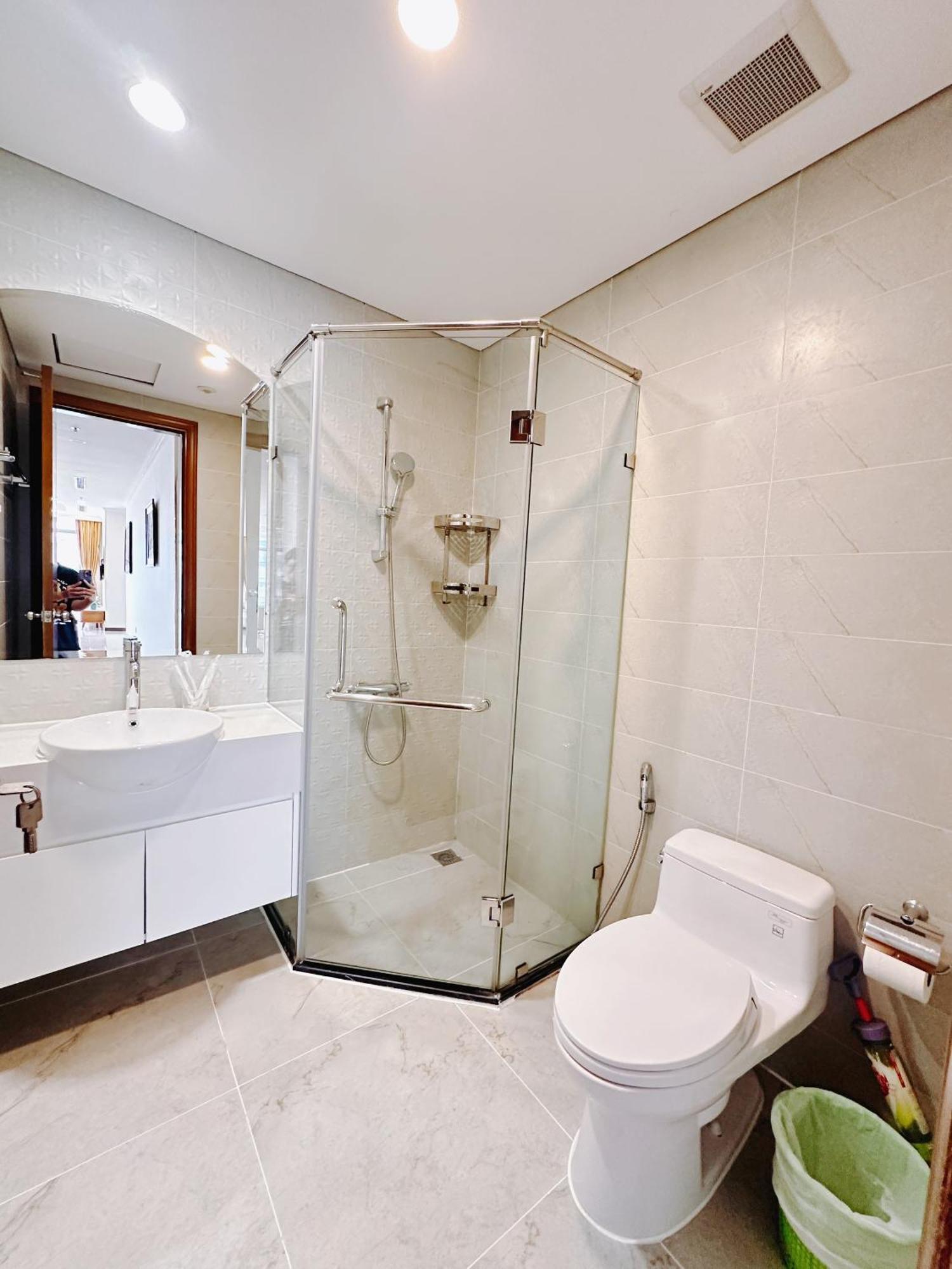 Elara Landmark Apartment