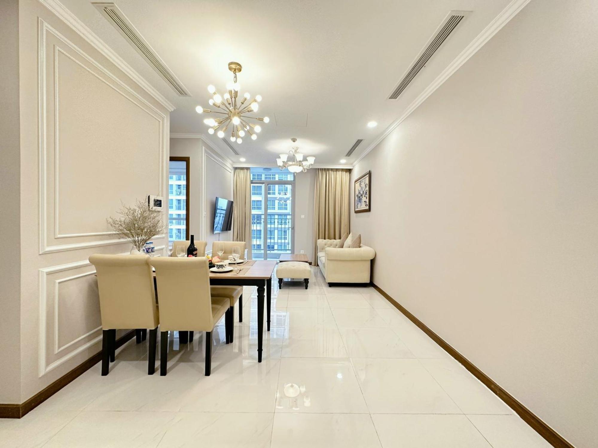 Elara Landmark *